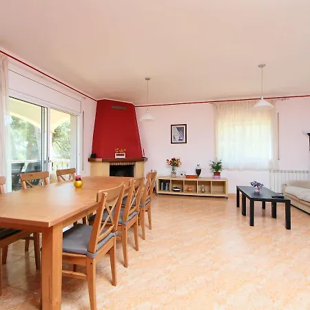 Holiday Home Alzina * Льорет-де-Мар